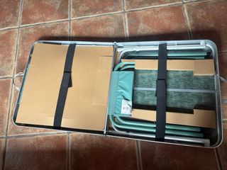Mesa plegable camping metal y plástico