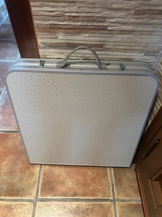 Mesa plegable camping metal y plástico
