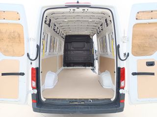 Volkswagen Crafter FURGON LARGO L4H3 140 CV