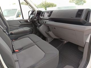 Volkswagen Crafter FURGON LARGO L4H3 140 CV