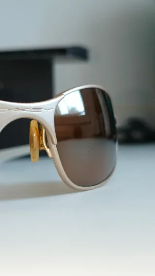 Oakley A-Wire 2.0 Platinum Gold Iridium