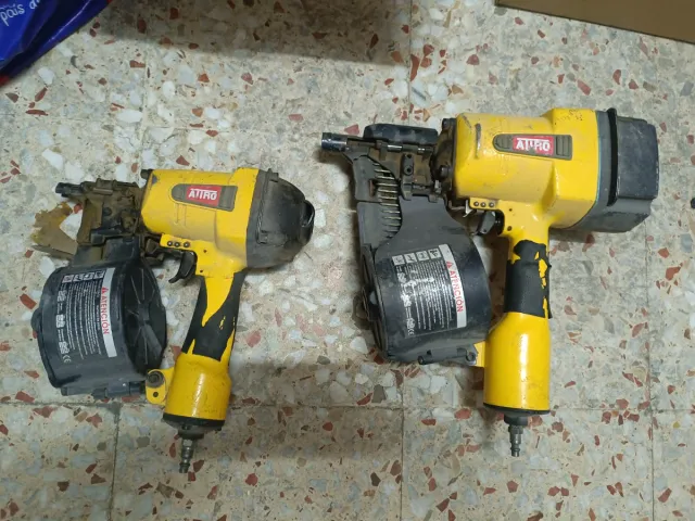 2 Clavadoras Neumáticas ATRO Amarillo