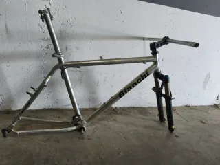 Cuadro Bicicleta Aluminio Monty 26