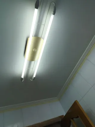 Lámpara fluorescente 85cm