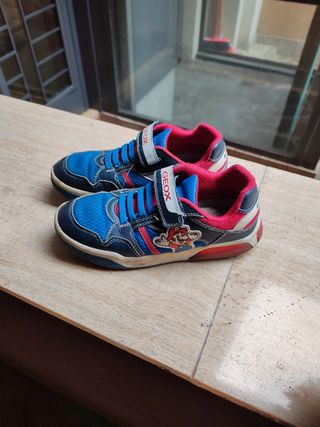 Scarpe Geox Super Mario con luci