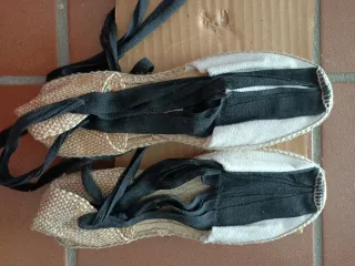 Alpargatas Baturro Blanco y Negro