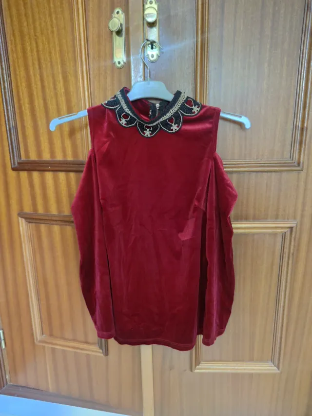 Camiseta terciopelo granate manga larga