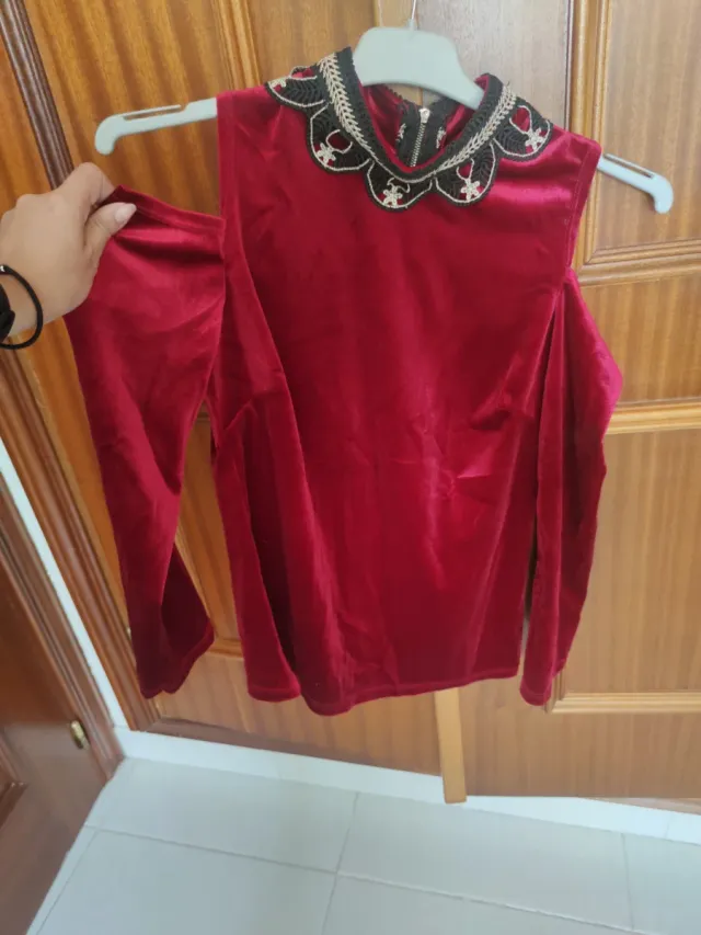 Camiseta terciopelo granate manga larga