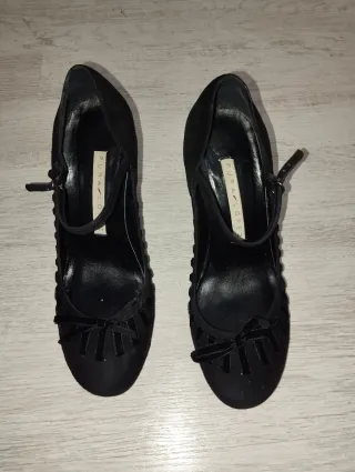 Zapatos de tacón Pura López negros