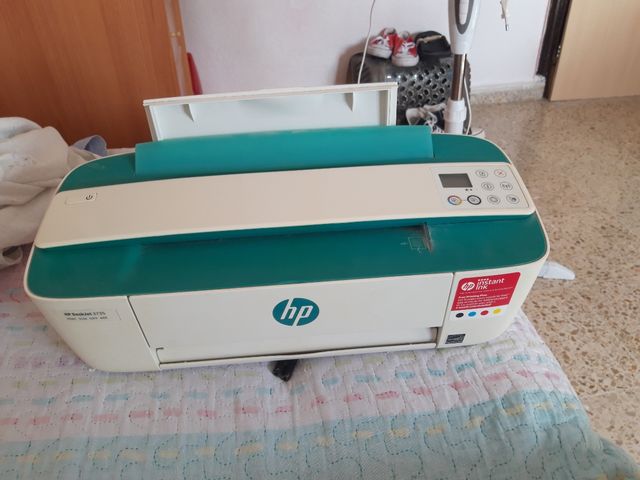 Impresora HP DeskJet 3735