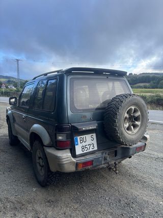 Mitsubishi Montero 