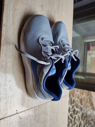 Scarpe Nike Grigie e Blu Taglia 38,5