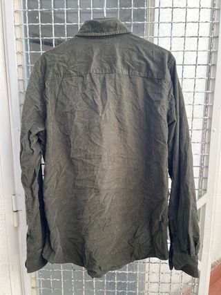 Camisa Pull&Bear verde oliva