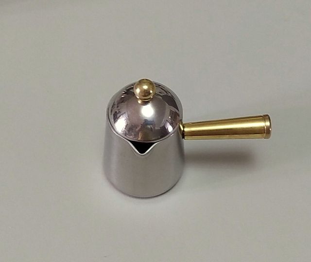 Statuina Geisha finto avorio