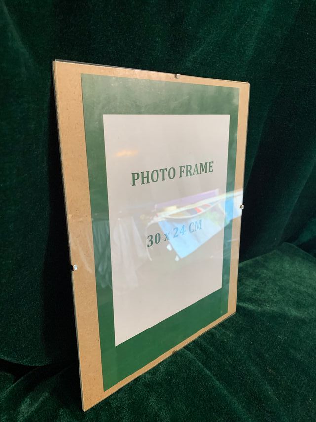 PORTAFOTOS; DE PARED SIN MARCO FOTOS DE 30X24