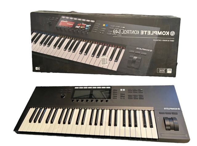 Komplete Kontrol S49 MK2 + Decksaver