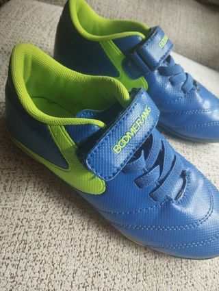 Botas de fútbol niño talla 31