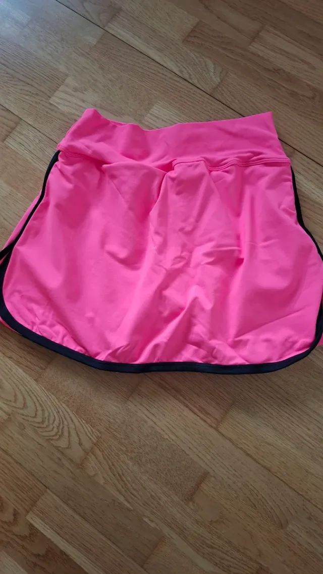 Falda pantalón deportiva rosa