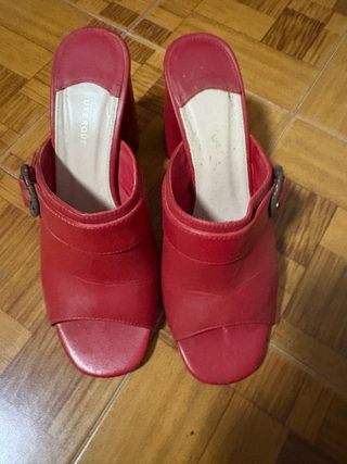 Sandalias piel Uterque tacón rojo T39