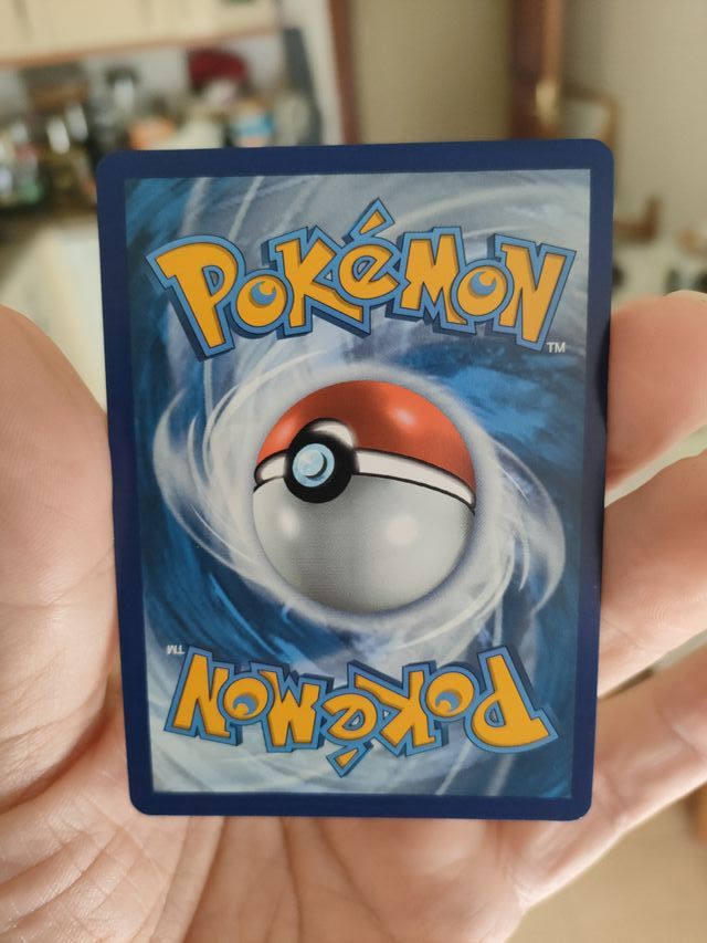 Umbreon VMAX Cielos Evolutivos 215/203