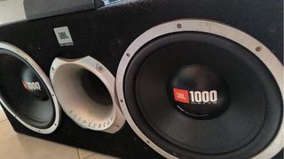 Subwoofer JBL Doble GT Series etapa ALPINE 350RMS