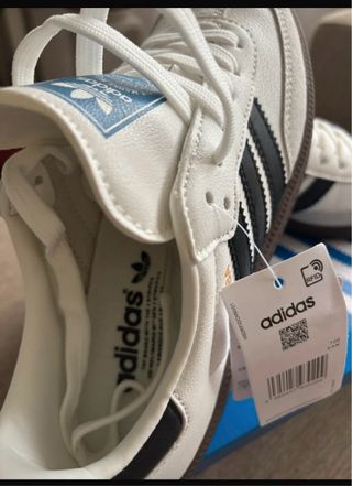 Zapatillas Adidas Unisex Blanco y negra 