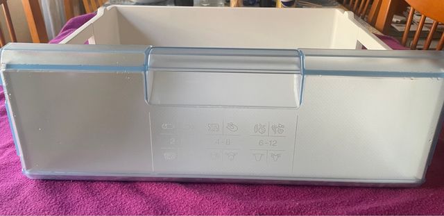 Cajón congelador transparente