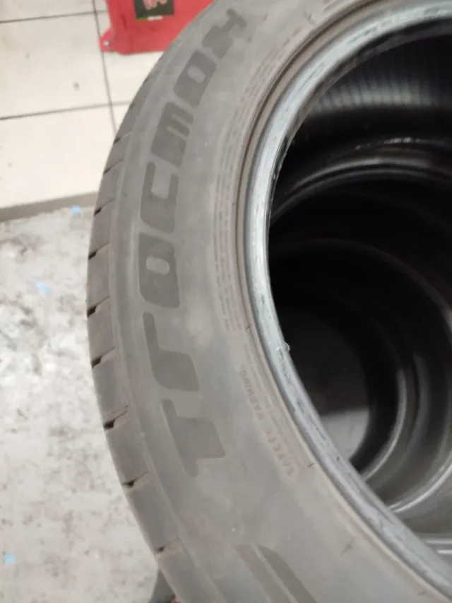 Neumáticos de coche