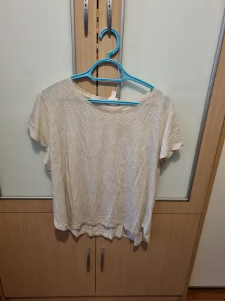 Camiseta mujer puntos beige y negro