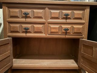Mueble aparador de madera
