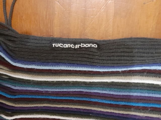 Sciarpa a righe con frange