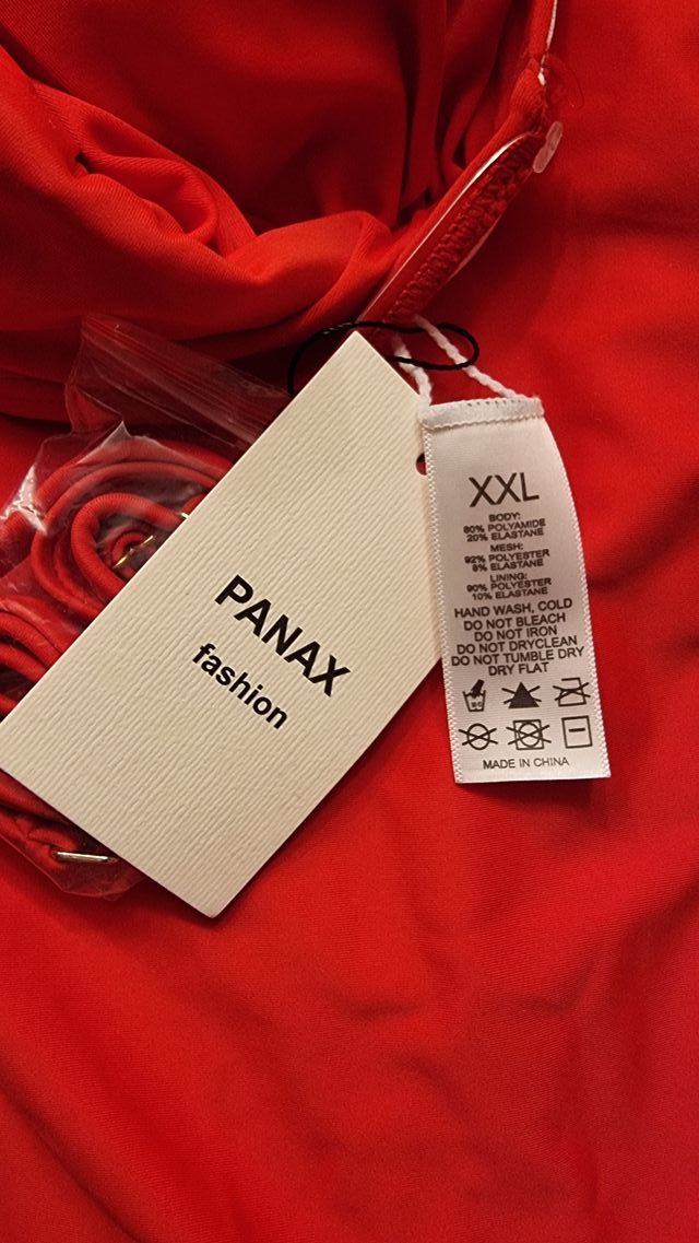 Costume intero rosso taglia XXL