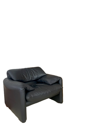 Poltrona Cassina Maralunga in pelle nera
