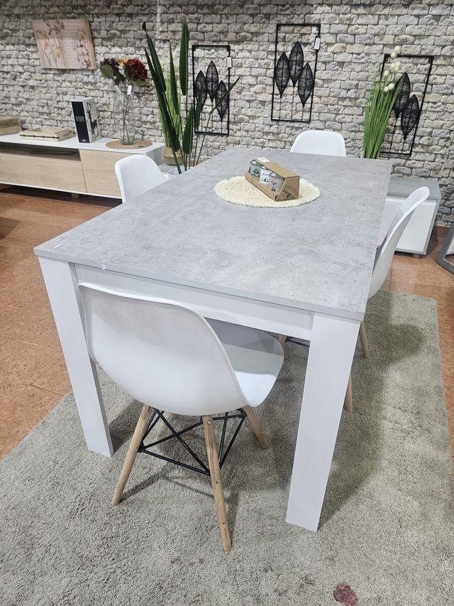 Mesa 140cm + 4 Sillas Blancas