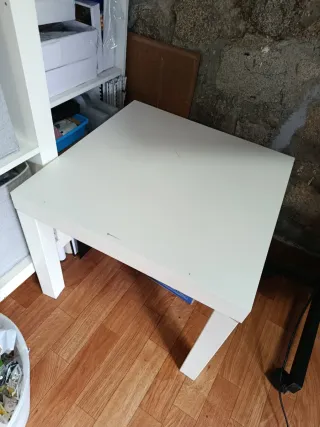 Mesa auxiliar blanca Ikea