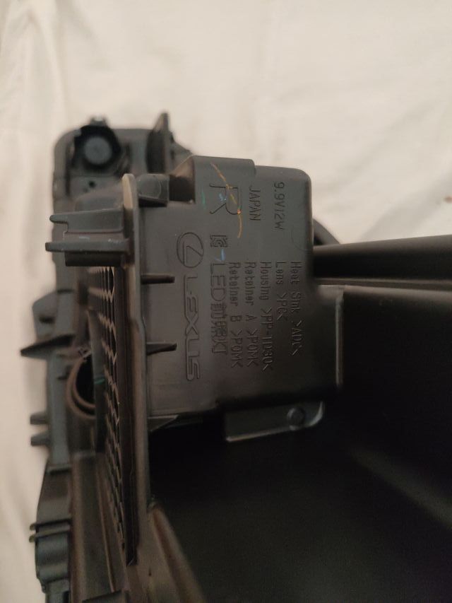 Faro Delantero Derecho Lexus ES300h Nuevo Original