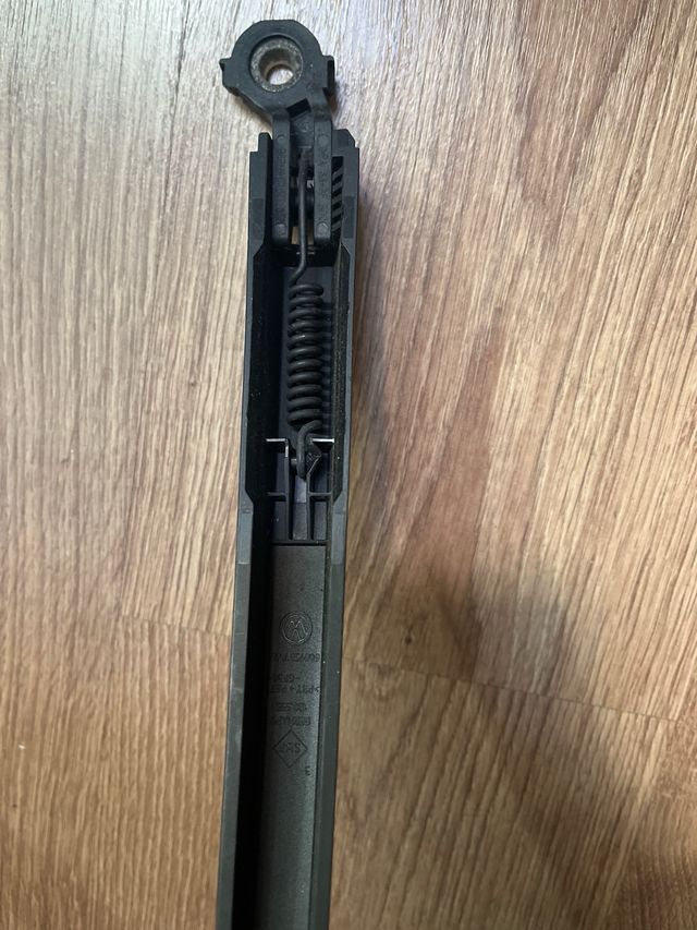 Brazo limpiaparabrisas trasero y escobilla