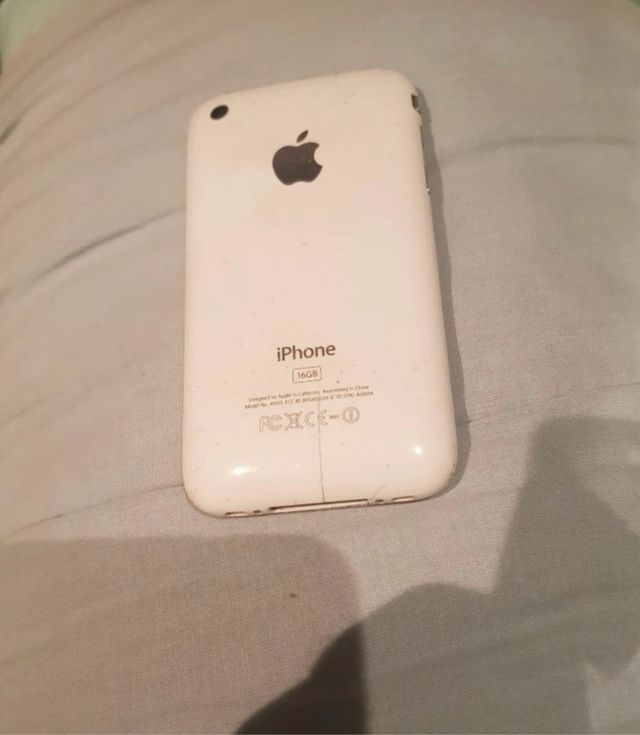 Iphone 3 e accessorio