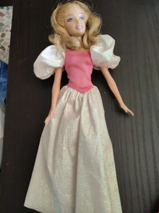 Barbie con vestito principessa