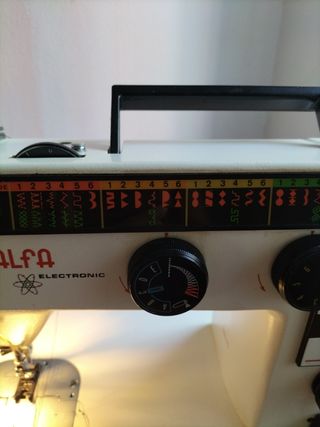 Máquina de coser Alfa electrónica