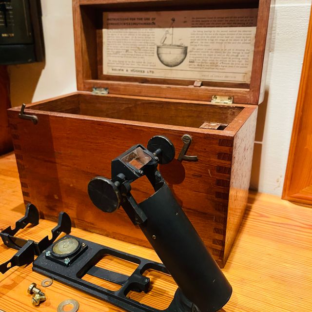 Espejo Azimutal Kelvin Hughes