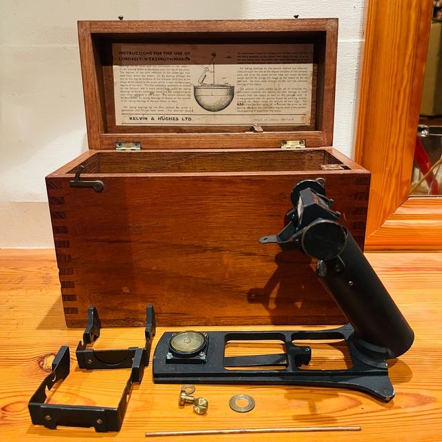 Espejo Azimutal Kelvin Hughes