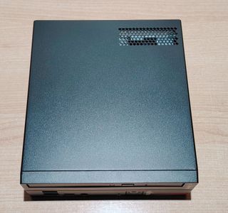 Mini PC Fujitsu Esprimo G6012. i5-12400T, 512 SSD