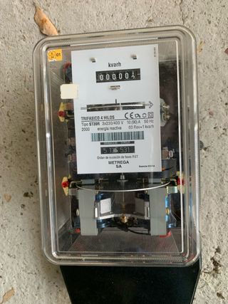 Contador Eléctrico Trifásico METREGA ST39R