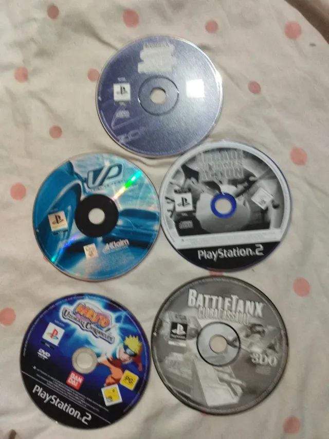 Lote 4 Juegos PS1 y uno de ps2