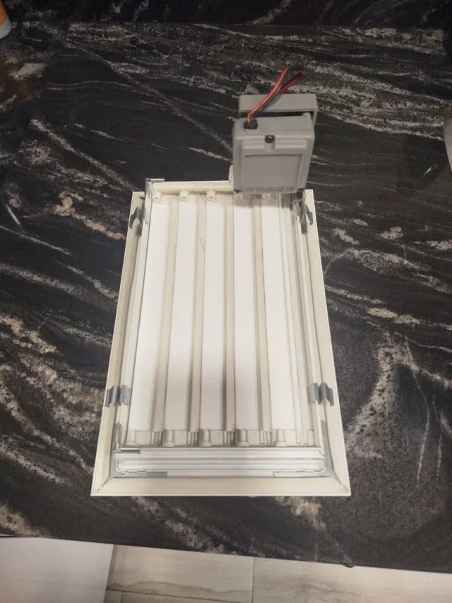 Rejilla Airzone RINT Motorizada 25x15cm