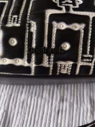 Bolso Desigual Negro con Dibujos Blancos