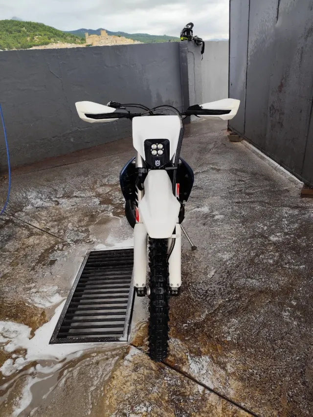 Faro LED para Husqvarna