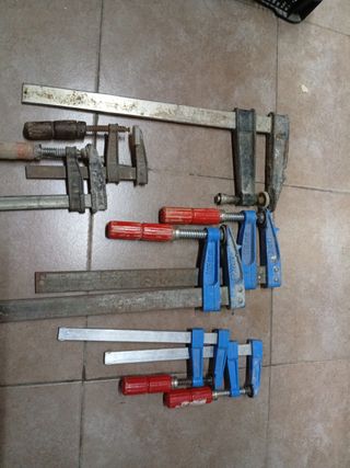 Sargentos de carpintero varios tamaños