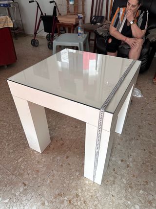 Mesa de salón cristal y madera